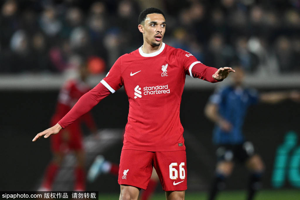 曝皇马正努力推动免签阿诺德 利物浦大概率人财两失